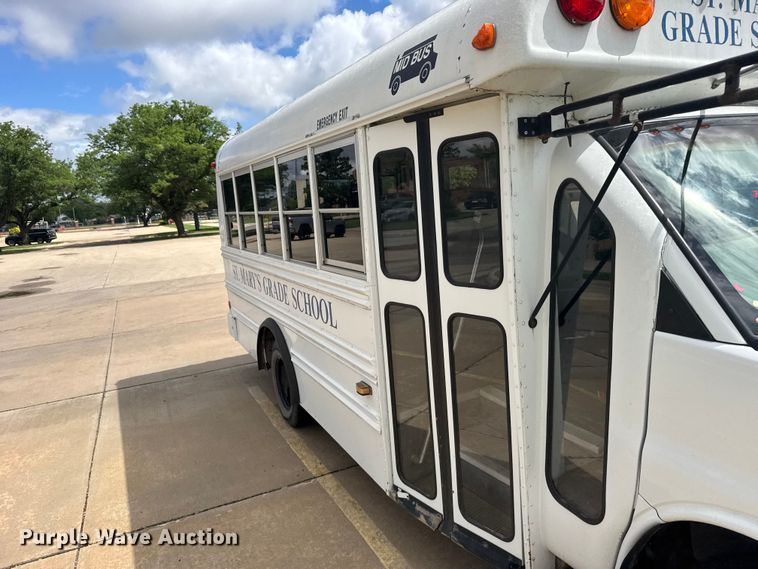 image for item FB7453 2003 Chevrolet Express school bus