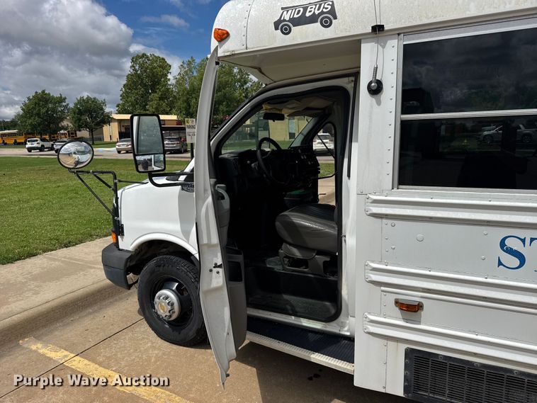 image for item FB7453 2003 Chevrolet Express school bus