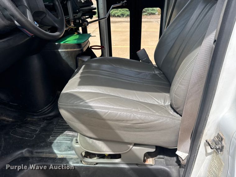 image for item FB7453 2003 Chevrolet Express school bus