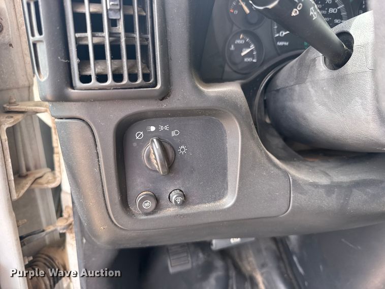 image for item FB7453 2003 Chevrolet Express school bus