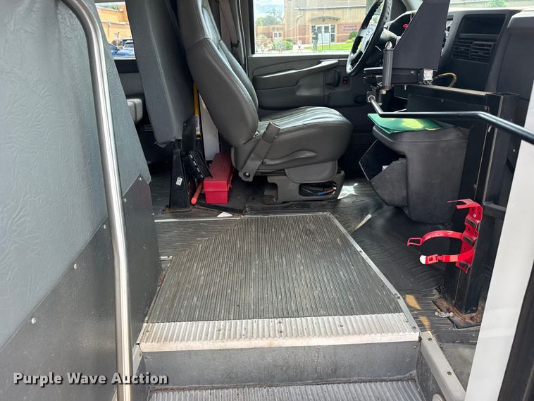 image for item FB7453 2003 Chevrolet Express school bus