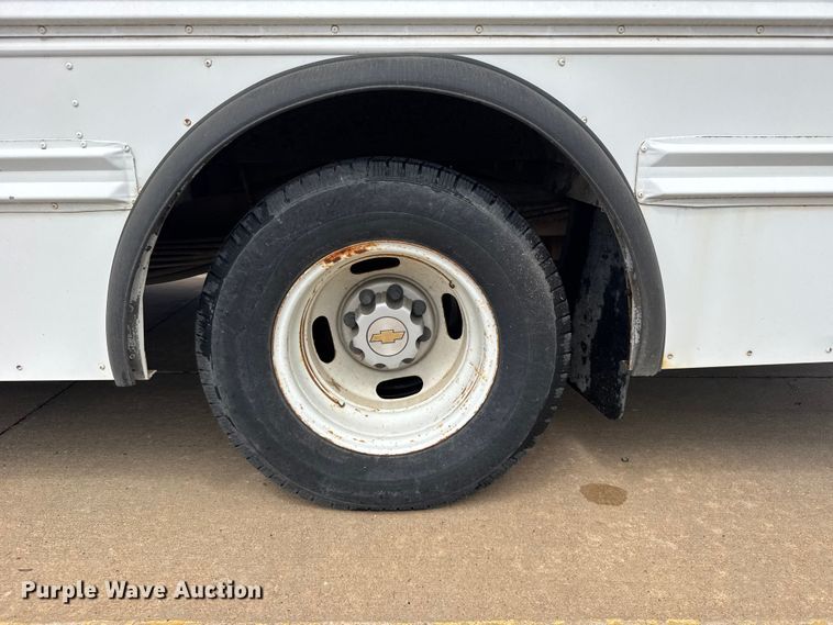 image for item FB7453 2003 Chevrolet Express school bus