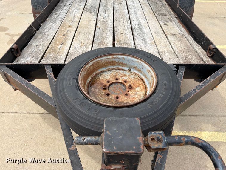 image for item FB7458 2001 Supe equipment trailer