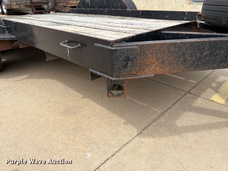 image for item FB7458 2001 Supe equipment trailer