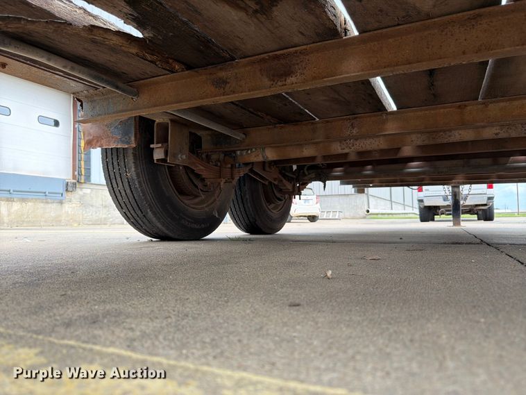 image for item FB7458 2001 Supe equipment trailer