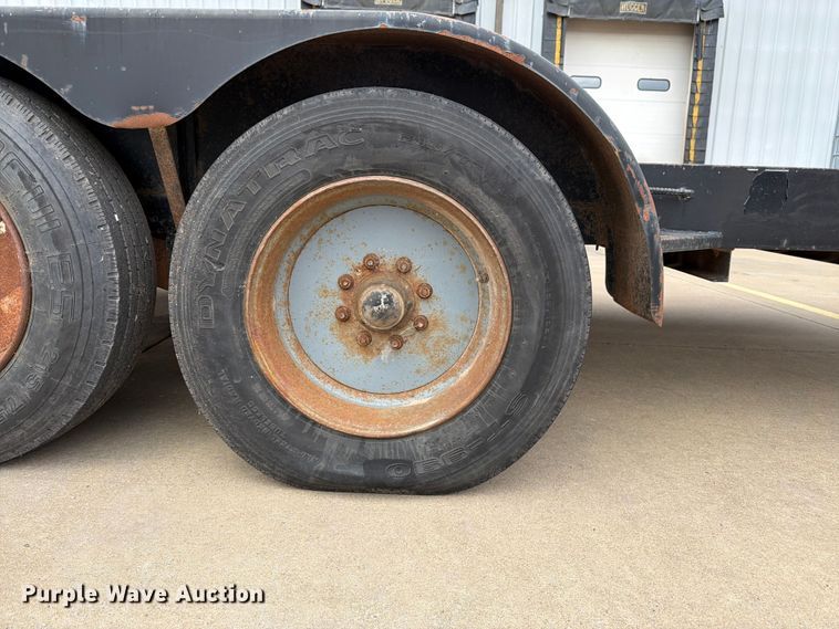 image for item FB7458 2001 Supe equipment trailer