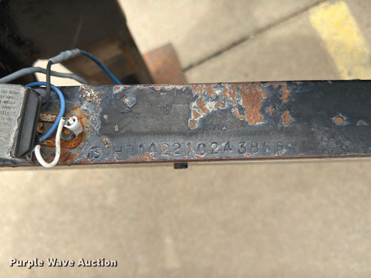 image for item FB7458 2001 Supe equipment trailer