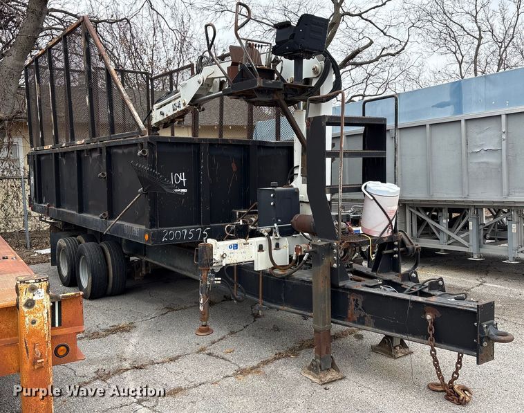 image for item FB8482 2009 All Wheel Drive Equipment Mfg GT12.5 grapple trailer