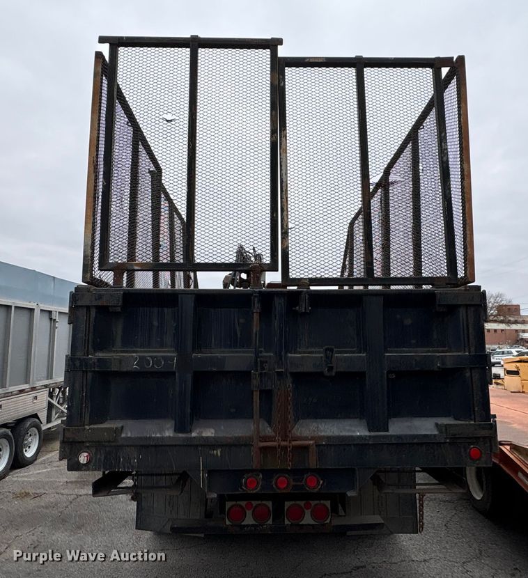 image for item FB8482 2009 All Wheel Drive Equipment Mfg GT12.5 grapple trailer