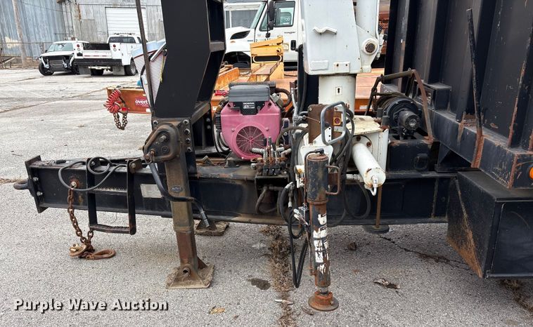 image for item FB8482 2009 All Wheel Drive Equipment Mfg GT12.5 grapple trailer