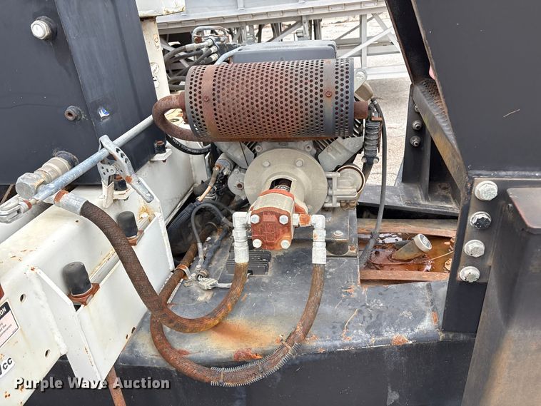 image for item FB8482 2009 All Wheel Drive Equipment Mfg GT12.5 grapple trailer