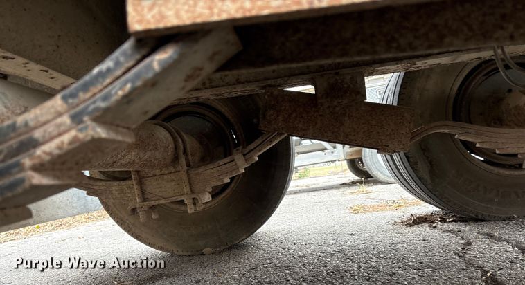 image for item FB8482 2009 All Wheel Drive Equipment Mfg GT12.5 grapple trailer