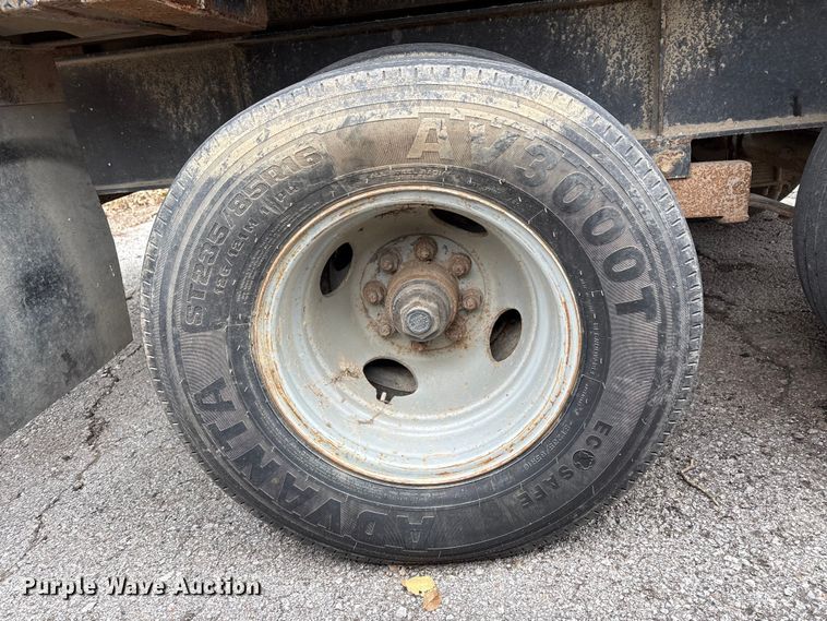 image for item FB8482 2009 All Wheel Drive Equipment Mfg GT12.5 grapple trailer
