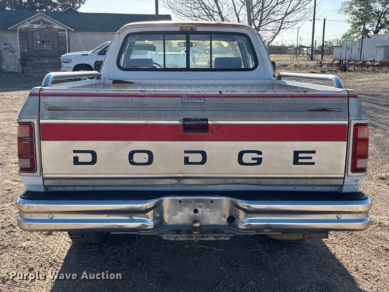 image for item FC2160 1991 Dodge D150 Ext. Cab pickup truck