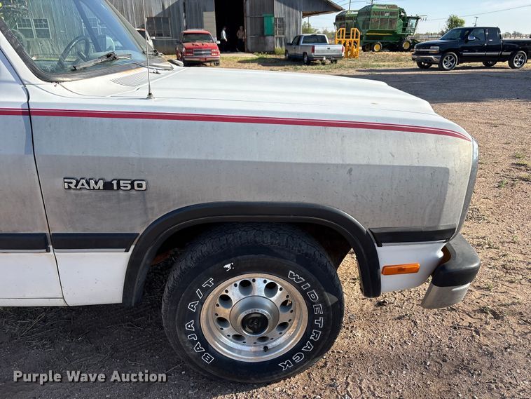 image for item FC2160 1991 Dodge D150 Ext. Cab pickup truck