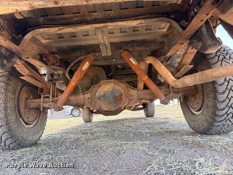 image for item FC2160 1991 Dodge D150 Ext. Cab pickup truck
