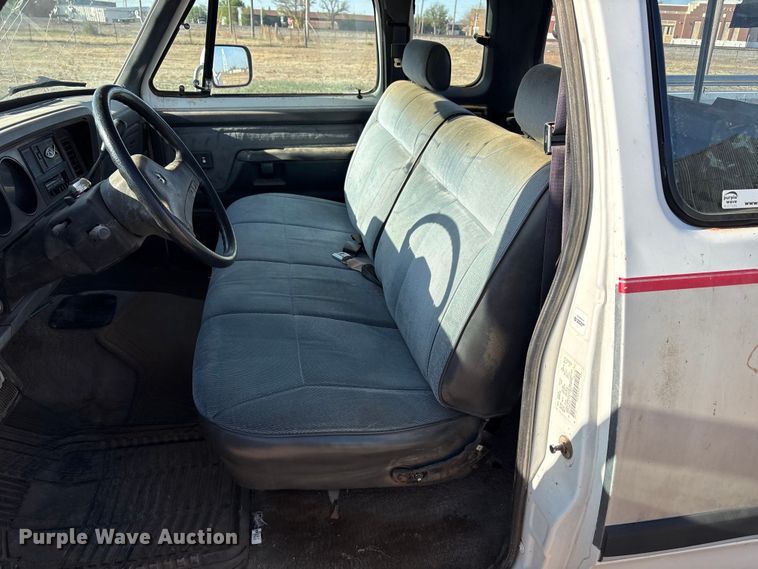 image for item FC2160 1991 Dodge D150 Ext. Cab pickup truck