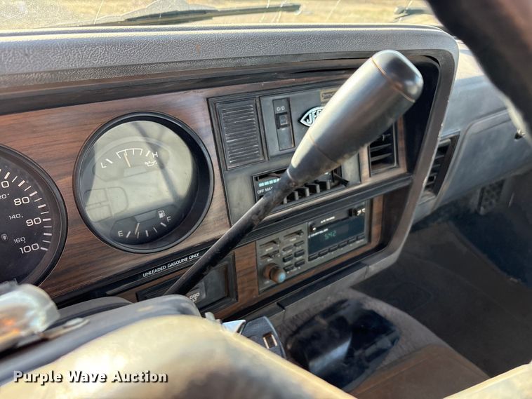 image for item FC2160 1991 Dodge D150 Ext. Cab pickup truck
