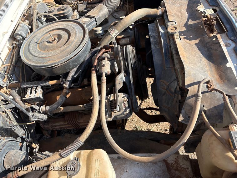image for item FC2160 1991 Dodge D150 Ext. Cab pickup truck