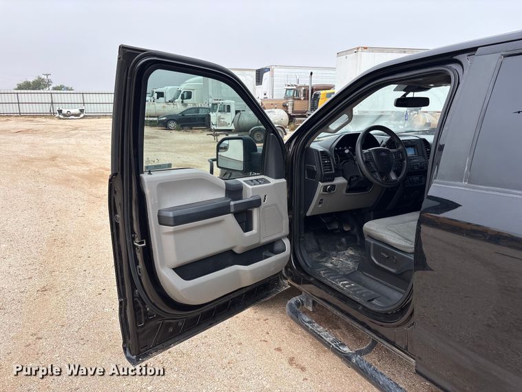 image for item FC2349 2020 Ford F150 Crew Cab pickup truck