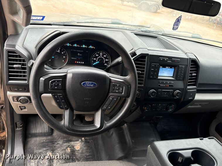 image for item FC2349 2020 Ford F150 Crew Cab pickup truck