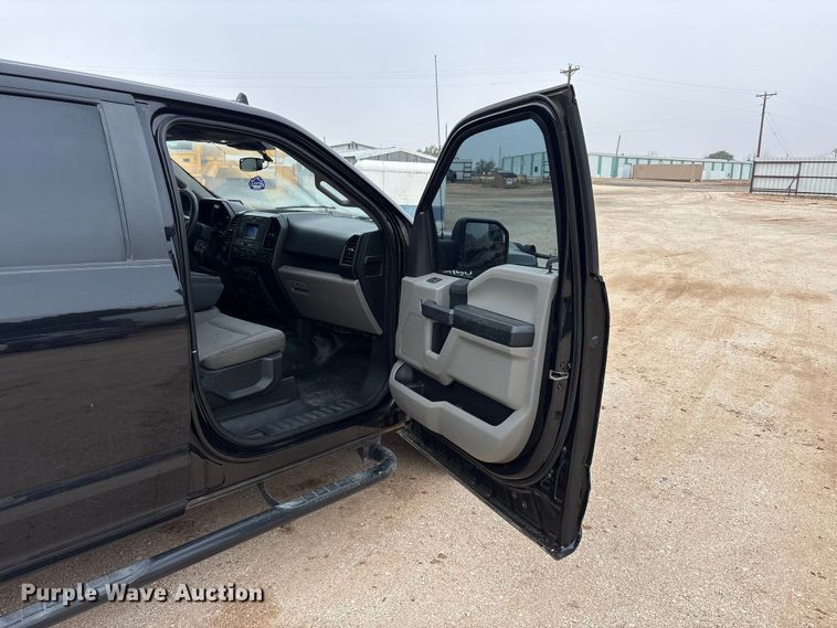 image for item FC2349 2020 Ford F150 Crew Cab pickup truck