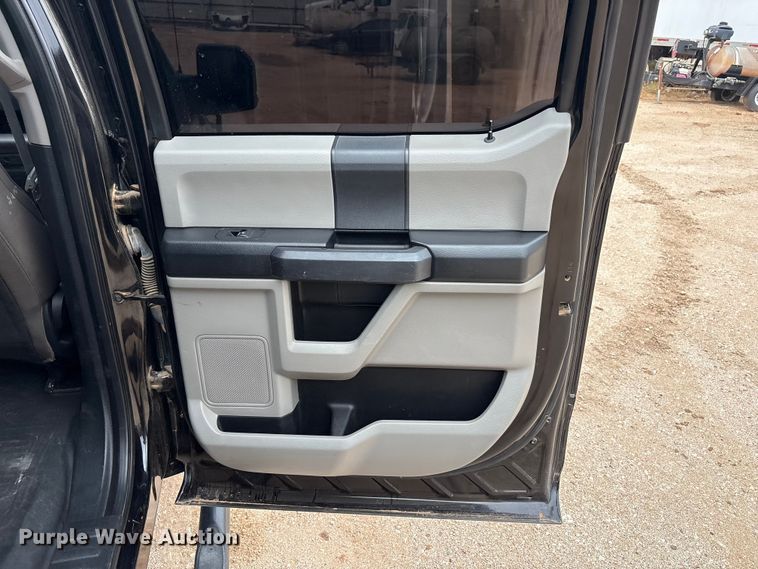image for item FC2349 2020 Ford F150 Crew Cab pickup truck