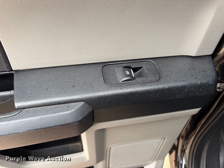 image for item FC2349 2020 Ford F150 Crew Cab pickup truck