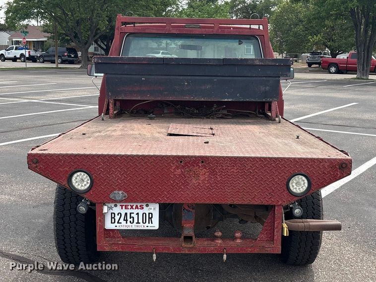 image for item FC2363 1990 Ford F250 flatbed pickup truck