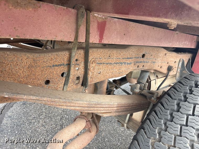 image for item FC2363 1990 Ford F250 flatbed pickup truck