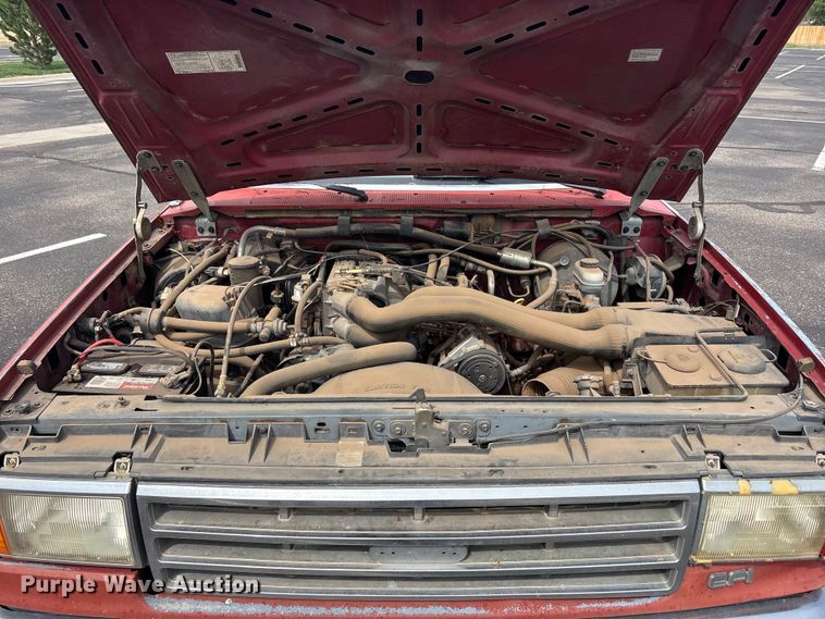 image for item FC2363 1990 Ford F250 flatbed pickup truck