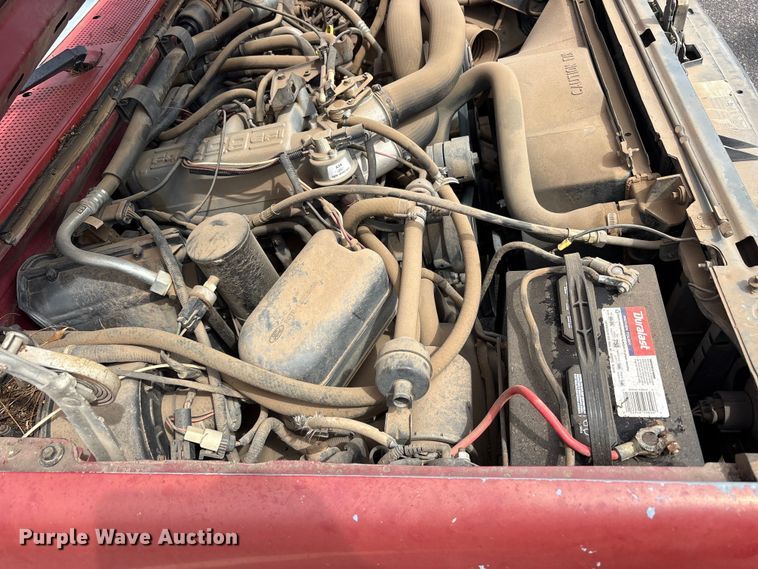 image for item FC2363 1990 Ford F250 flatbed pickup truck