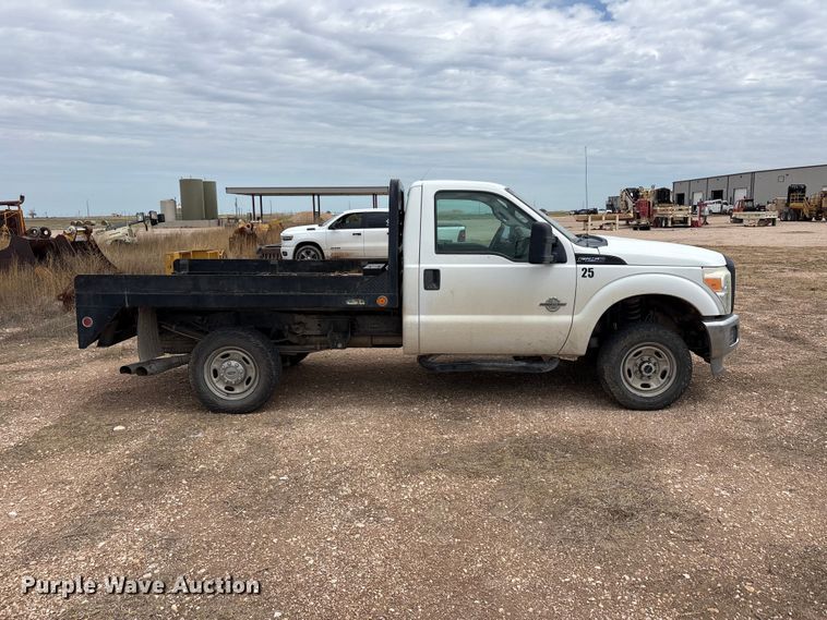 image for item FC2382 2012 Ford F250 Super Duty flatbed pickup truck