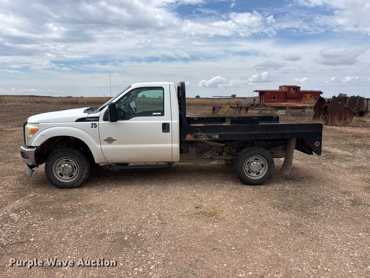 image for item FC2382 2012 Ford F250 Super Duty flatbed pickup truck