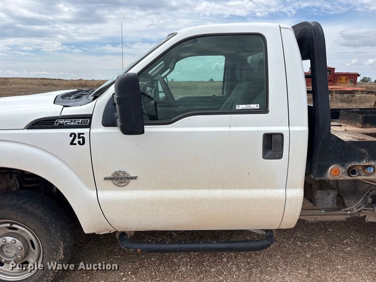 image for item FC2382 2012 Ford F250 Super Duty flatbed pickup truck