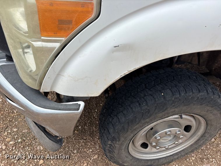 image for item FC2382 2012 Ford F250 Super Duty flatbed pickup truck