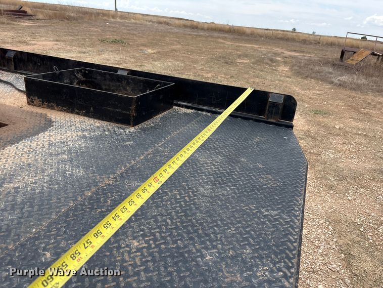 image for item FC2382 2012 Ford F250 Super Duty flatbed pickup truck