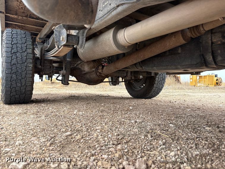 image for item FC2382 2012 Ford F250 Super Duty flatbed pickup truck