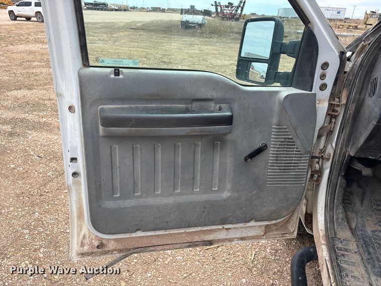 image for item FC2382 2012 Ford F250 Super Duty flatbed pickup truck