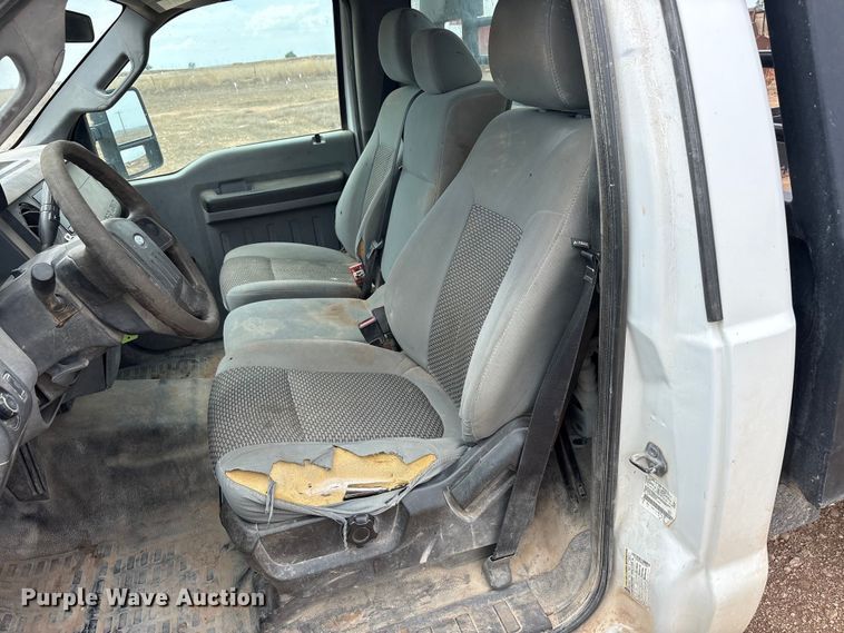 image for item FC2382 2012 Ford F250 Super Duty flatbed pickup truck