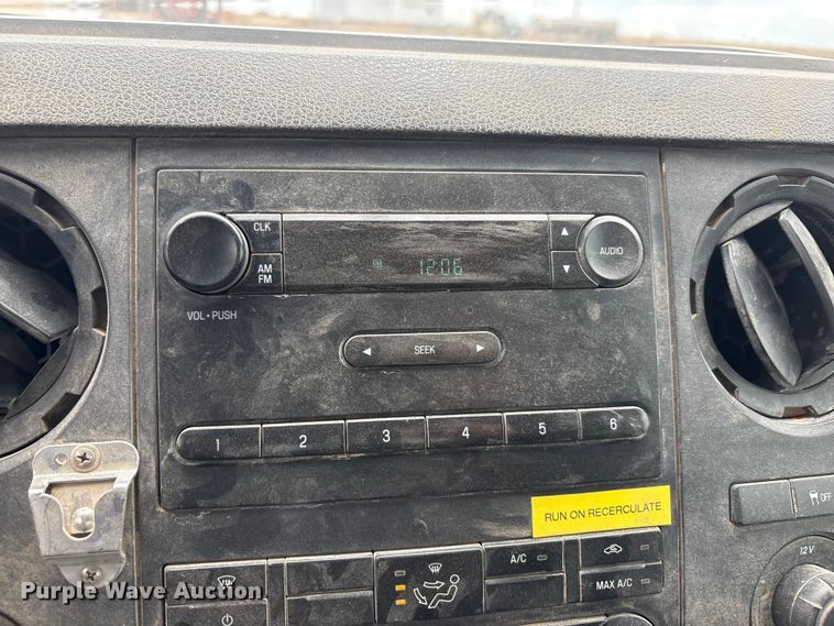 image for item FC2382 2012 Ford F250 Super Duty flatbed pickup truck