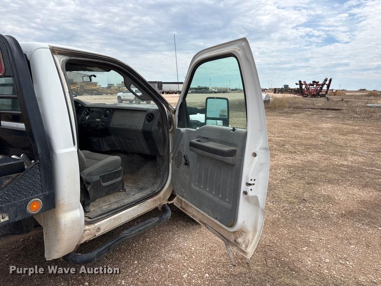 image for item FC2382 2012 Ford F250 Super Duty flatbed pickup truck