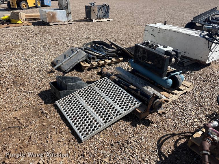 image for item FC2392 Truck parts
