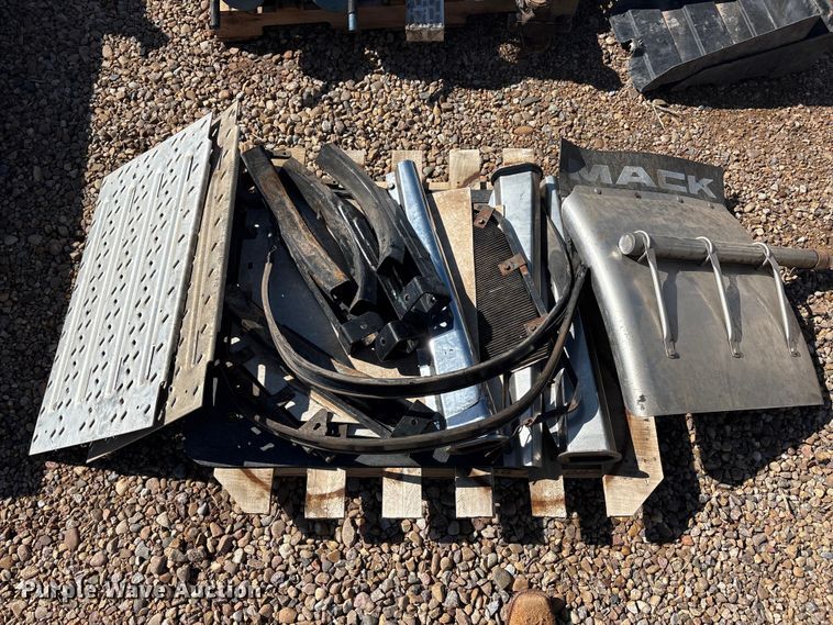 image for item FC2392 Truck parts