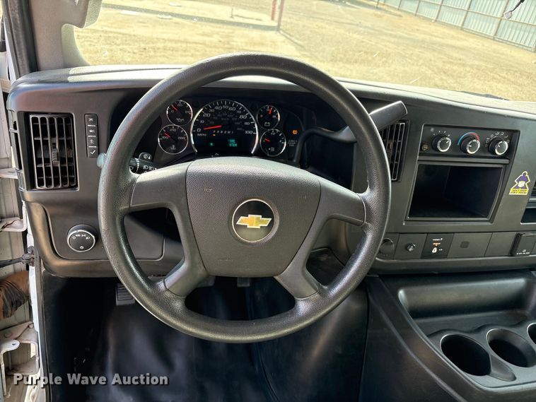 image for item FC2399 2019 Chevrolet Express van