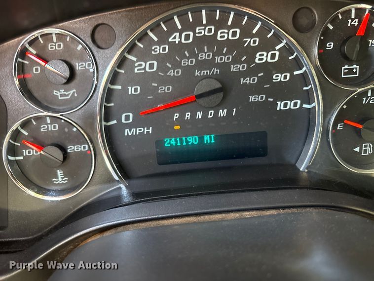 image for item FC2399 2019 Chevrolet Express van