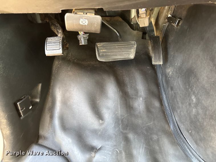 image for item FC2399 2019 Chevrolet Express van