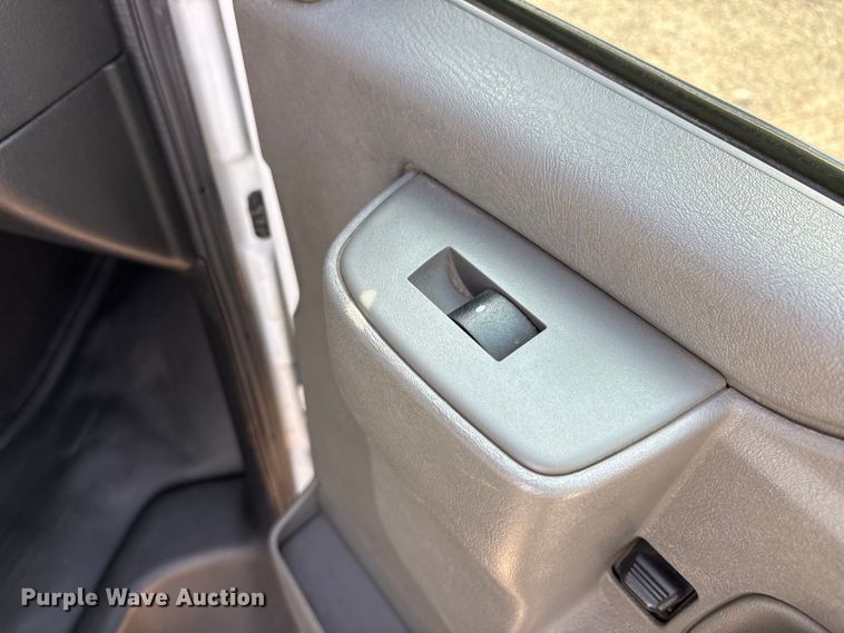 image for item FC2399 2019 Chevrolet Express van