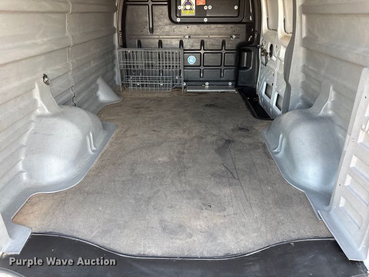 image for item FC2399 2019 Chevrolet Express van