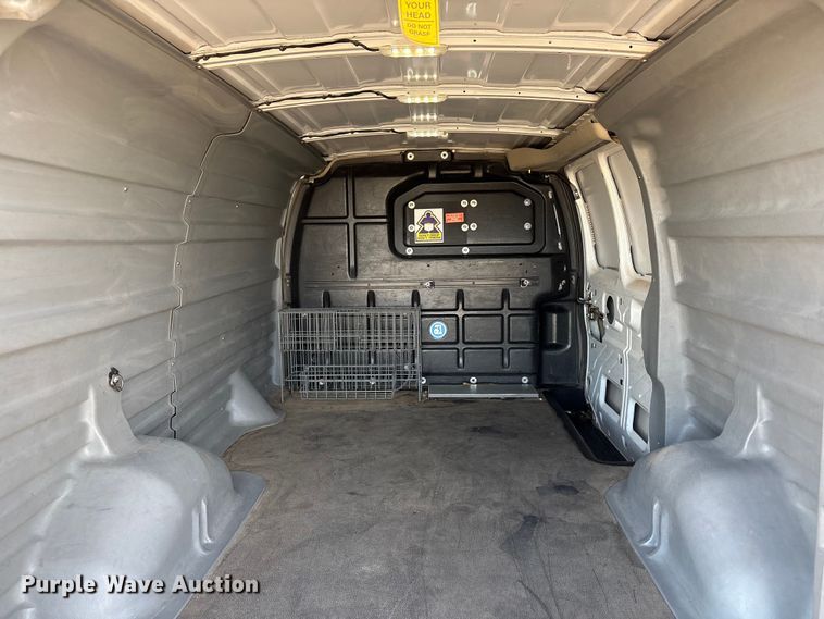 image for item FC2399 2019 Chevrolet Express van